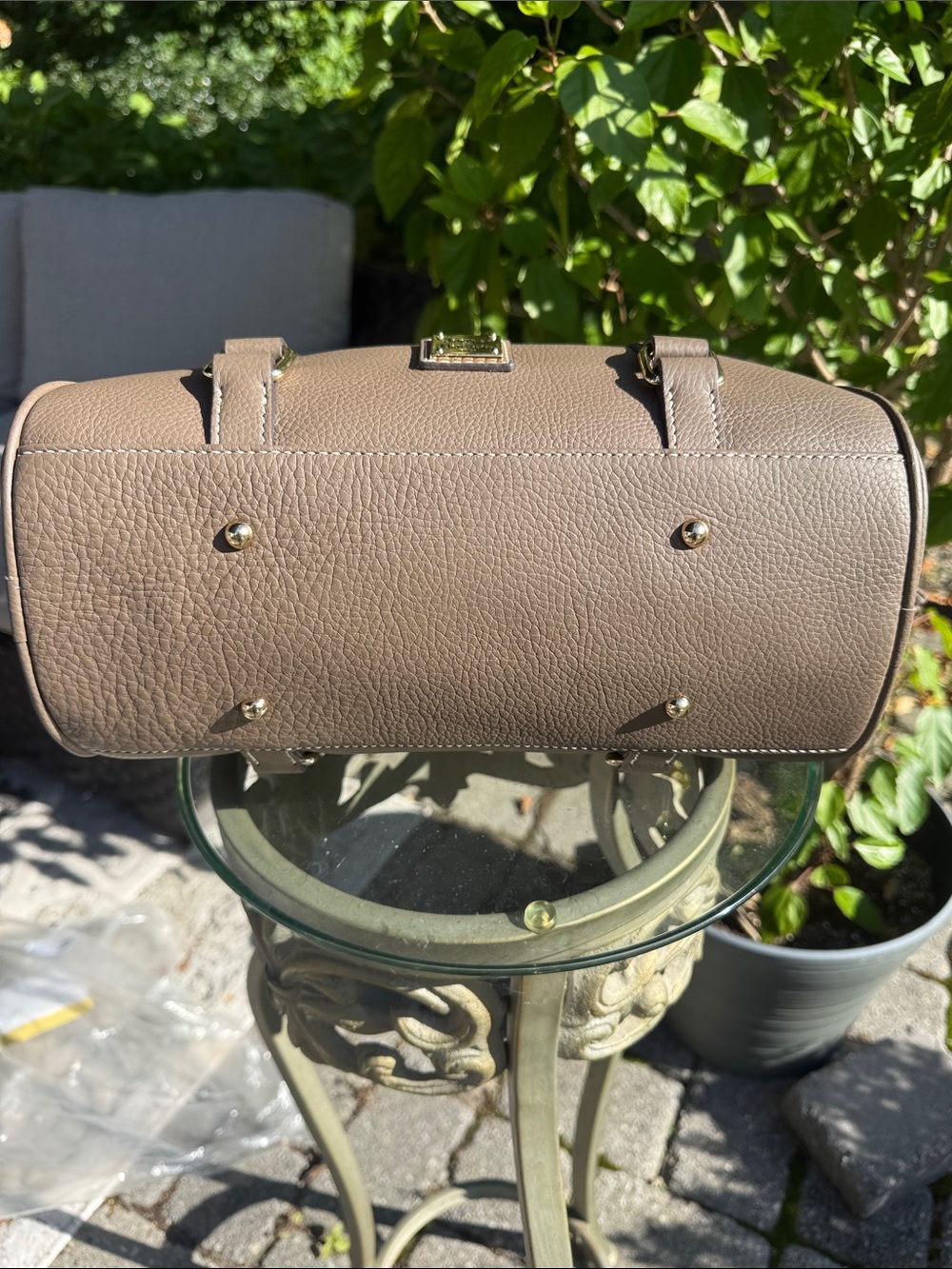 Dooney and Bourke sorrento satchel - Picture 4 of 9
